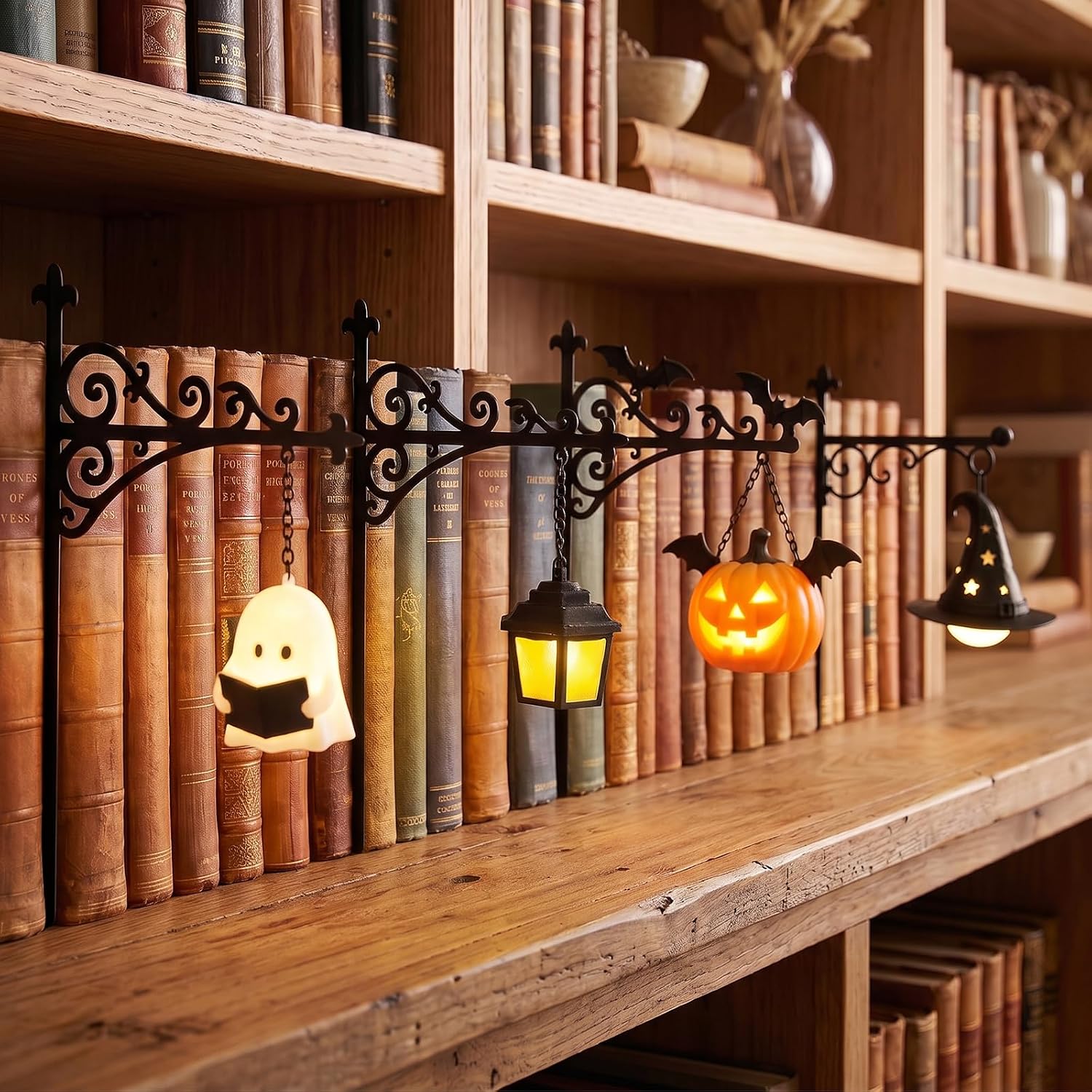 Library Lantern-Decorative Boo - Bookshelf recension och pris